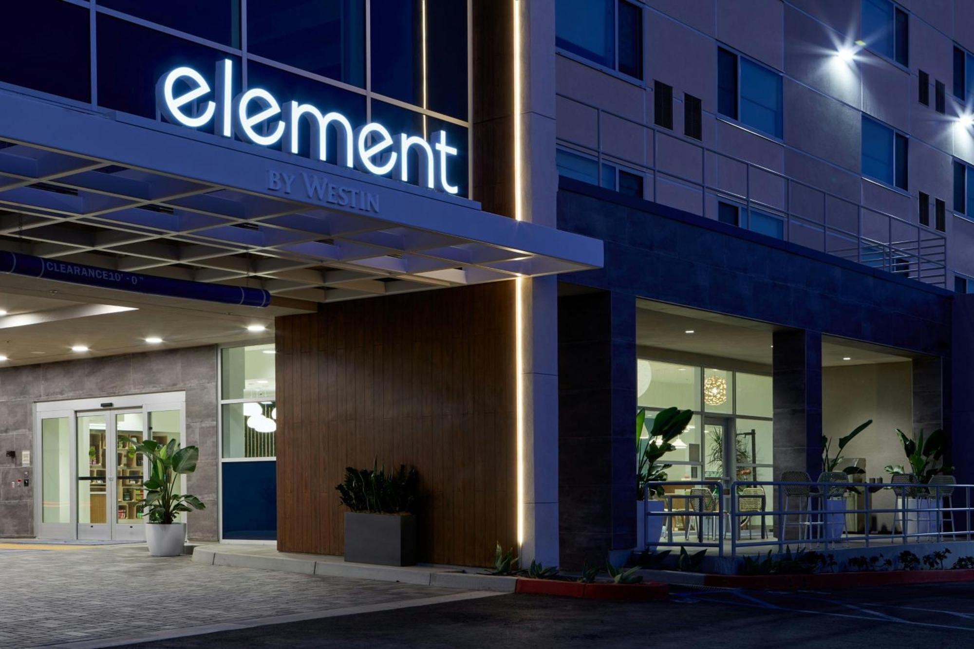 Element Irvine 호텔 외부 사진